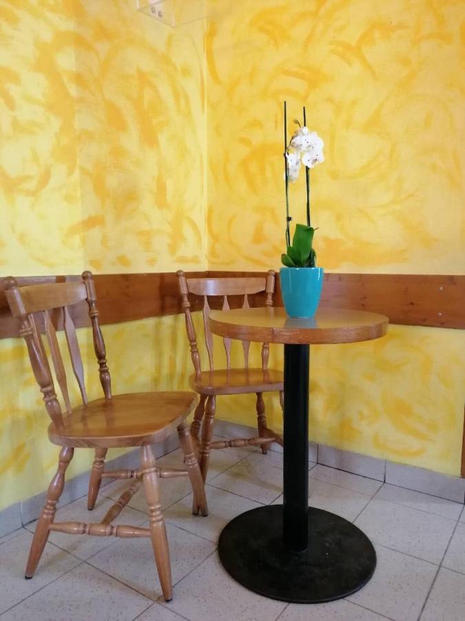 Apartment Modrina โคบาริด ภายนอก รูปภาพ