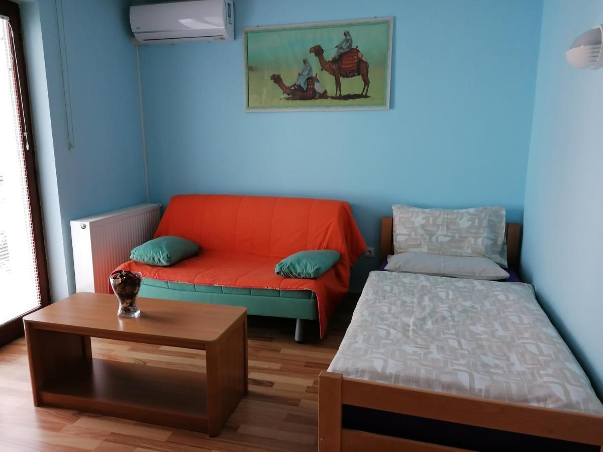 Apartment Modrina โคบาริด ภายนอก รูปภาพ